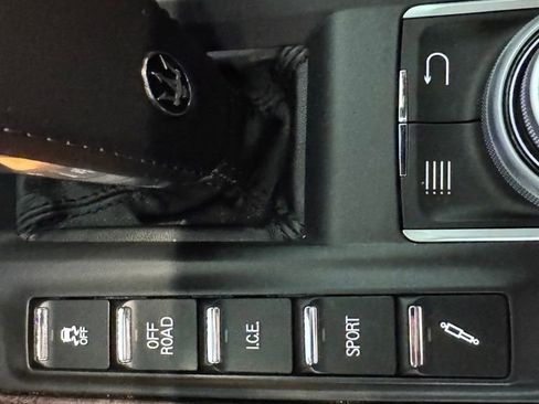 Used 2019 Maserati Levante image 49