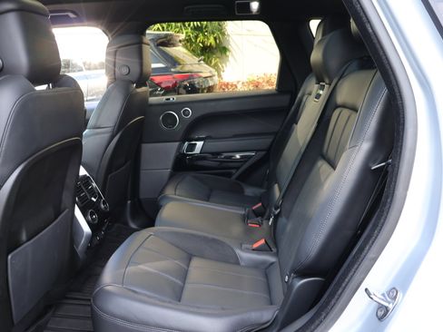 Used 2021 Land Rover Range Rover Sport HST image 16