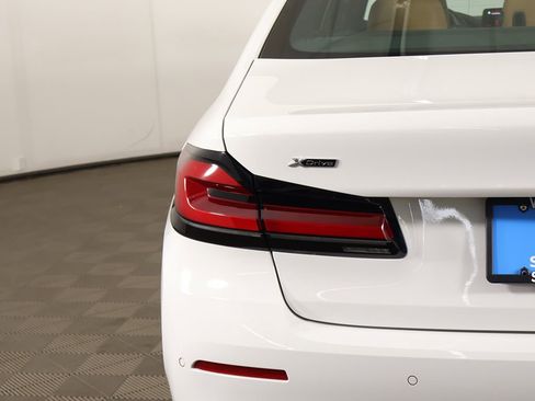 Used 2023 BMW 530i xDrive w/ Convenience Package AWD/4WD image 16