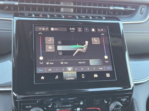 Certified 2023 Jeep Grand Cherokee Altitude image 10