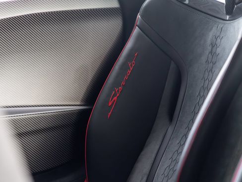 Used 2023 Lamborghini Huracan Sterrato AWD/4WD image 33
