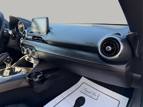 Used 2021 MAZDA MX-5 Miata RF Grand Touring image 21