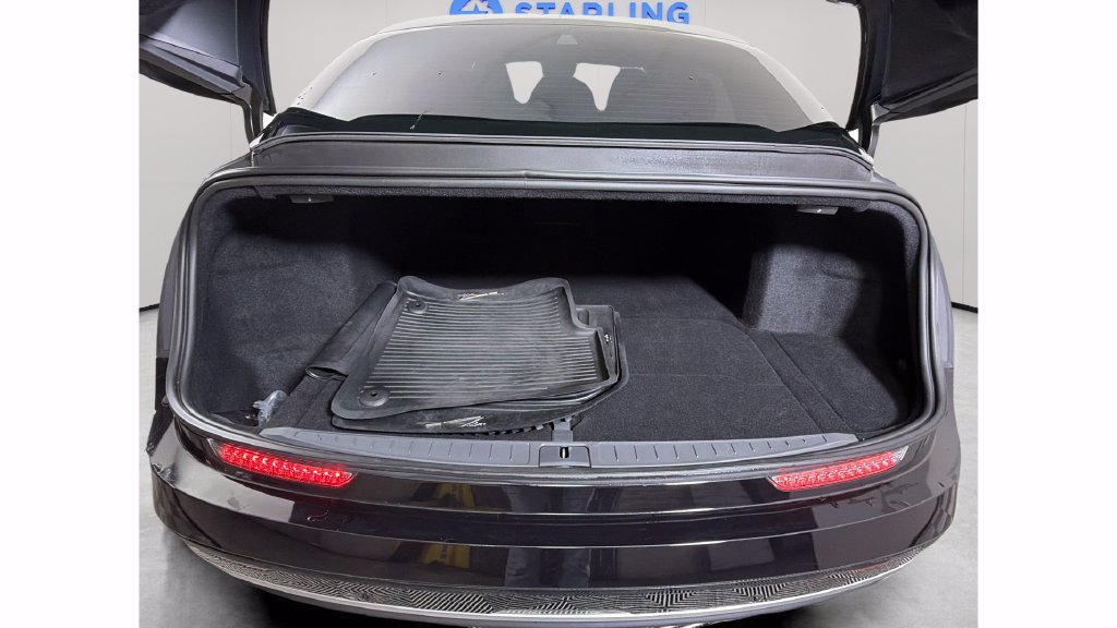 Used 2025 Lucid Air Pure RWD image 31