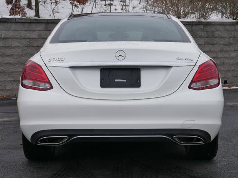 Used 2018 Mercedes-Benz C 300 4MATIC Sedan image 5