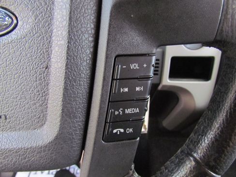 Used 2014 Ford F150 XLT w/ XLT Chrome Package image 25