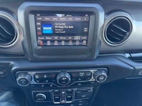 Used 2020 Jeep Gladiator Sport w/ Quick Order Package 24S image 12