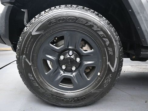 Used 2021 Jeep Wrangler Unlimited Sport AWD/4WD image 35