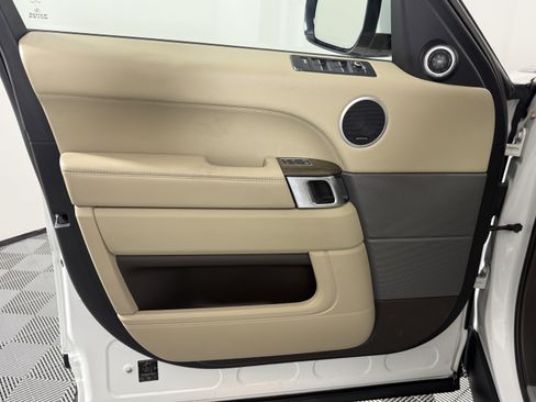 Used 2016 Land Rover Range Rover Sport HSE image 14