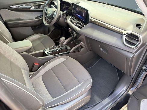 Certified 2026 Chevrolet TrailBlazer LT w/ Driver Confidence Package FWD image 30