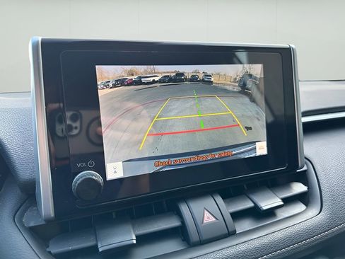 Used 2023 Toyota RAV4 XLE image 19