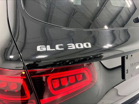 Used 2021 Mercedes-Benz GLC 300 image 31