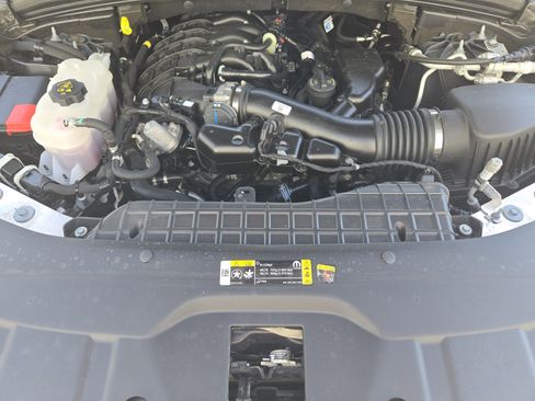 Used 2025 Jeep Grand Cherokee Laredo X RWD image 34