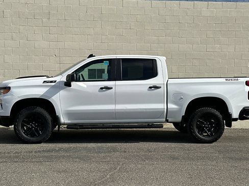 Certified 2024 Chevrolet Silverado 1500 Custom Trail Boss w/ LPO, Dark Essentials Package AWD/4WD image 7