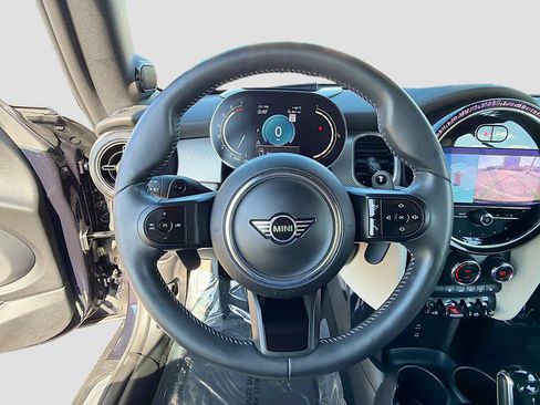 Used 2024 MINI Cooper S image 37