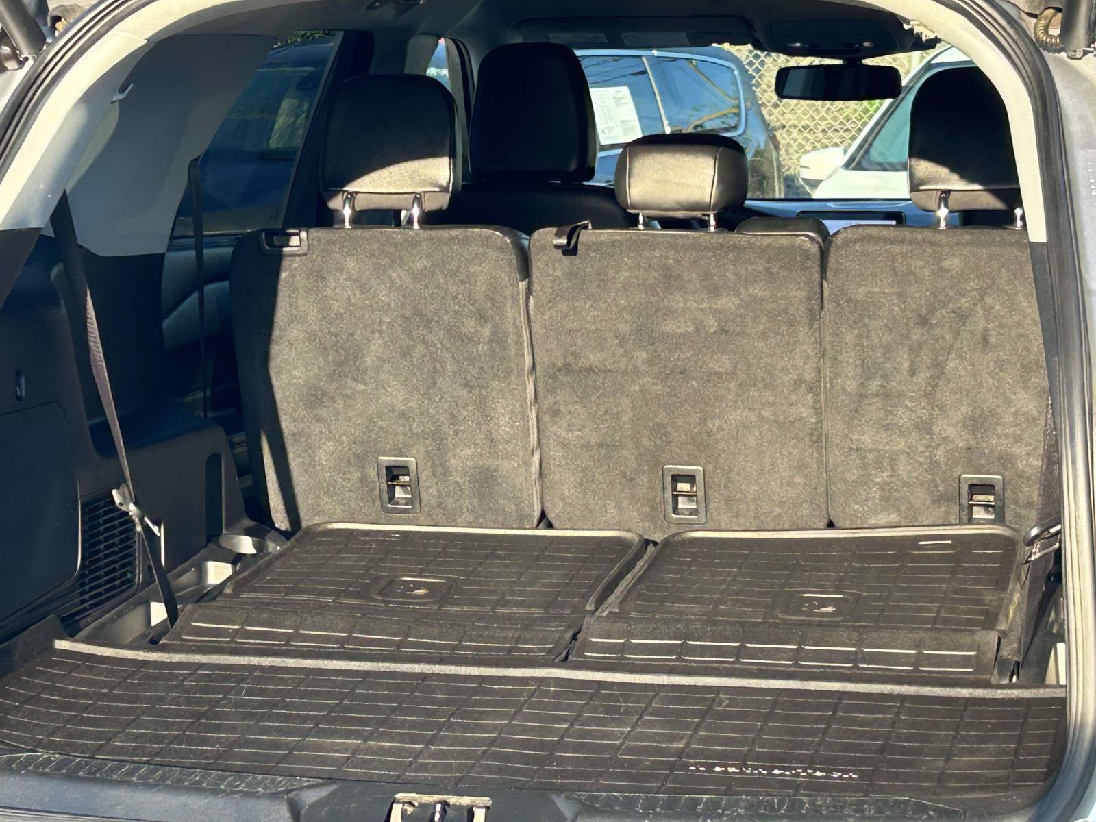 Used 2022 Ford Explorer Limited AWD/4WD image 13