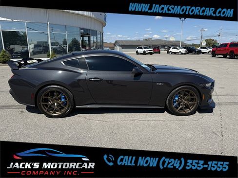 Used 2024 Ford Mustang GT Premium w/ GT Performance Package image 4