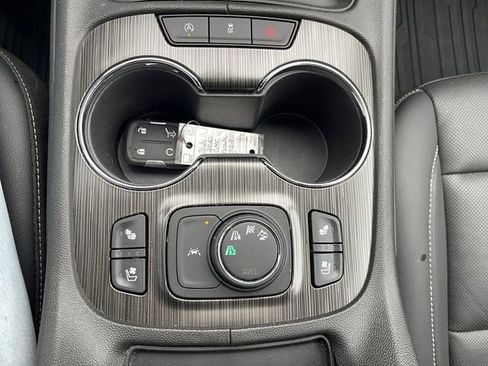Used 2023 GMC Acadia SLT w/ Elevation Edition AWD/4WD image 22