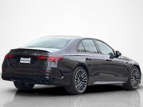 New 2026 Mercedes-Benz E 53 AMG e 4MATIC Sedan image 5