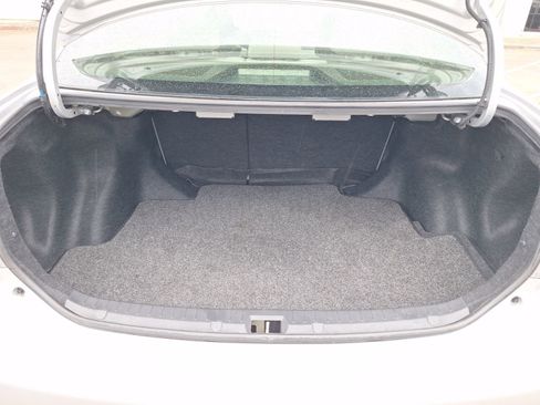 Used 2012 Toyota Corolla LE image 35