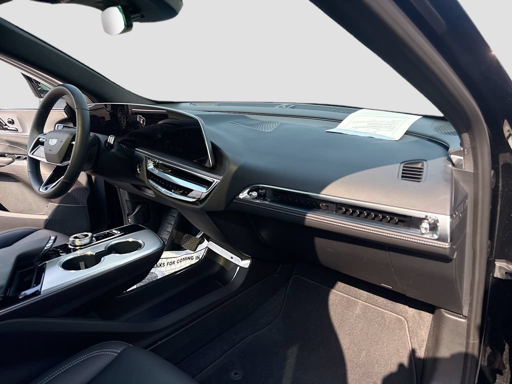 Certified 2024 Cadillac Lyriq Tech AWD/4WD image 32