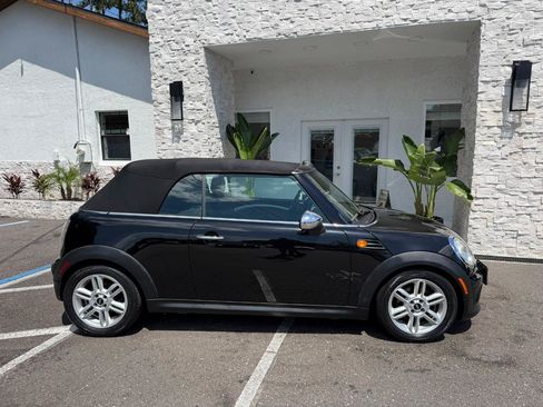 Used 2012 MINI Cooper Convertible FWD image 18