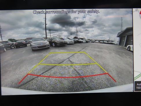 Used 2025 Hyundai Elantra Limited image 46