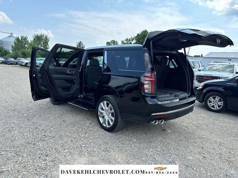 Used 2024 Chevrolet Tahoe Premier AWD/4WD image 32