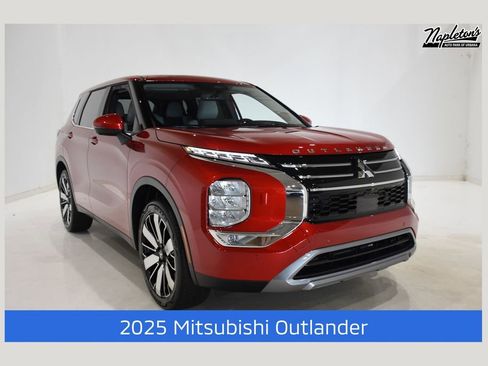 New 2025 Mitsubishi Outlander SE image 1