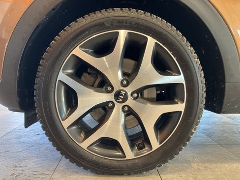 Used 2017 Kia Sportage SX image 9