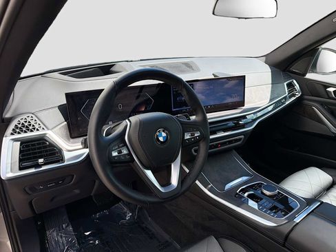 Certified 2025 BMW X5 xDrive40i w/ Climate Comfort Package AWD/4WD image 12