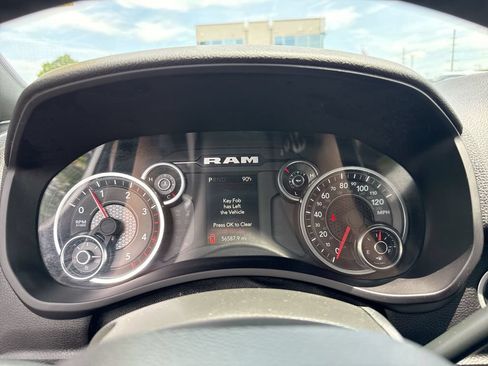 Used 2024 RAM 2500 Big Horn AWD/4WD image 15