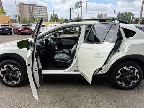 Used 2022 Subaru Crosstrek 2.5i Limited w/ Moonroof Package 1 AWD/4WD image 16