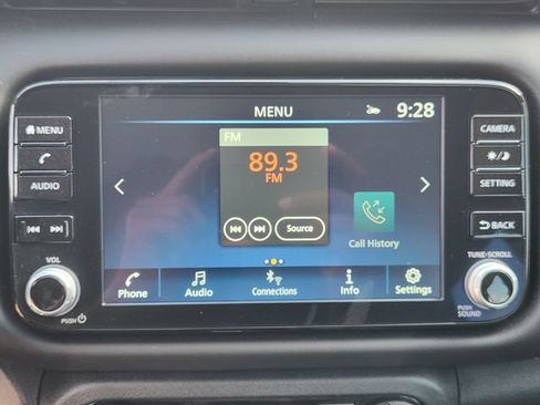 Used 2024 Nissan Kicks SR w/ SR Premium Package FWD image 18