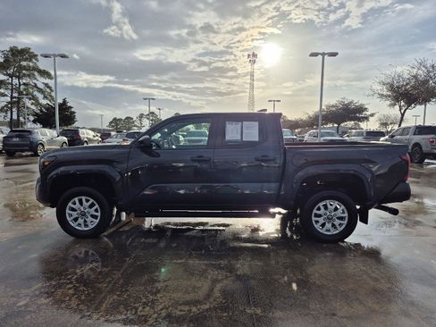 Used 2024 Toyota Tacoma SR image 2