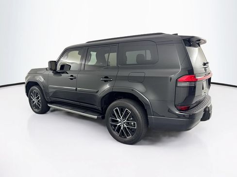 Used 2025 Lexus GX 550 w/ Cold Area Package AWD/4WD image 7