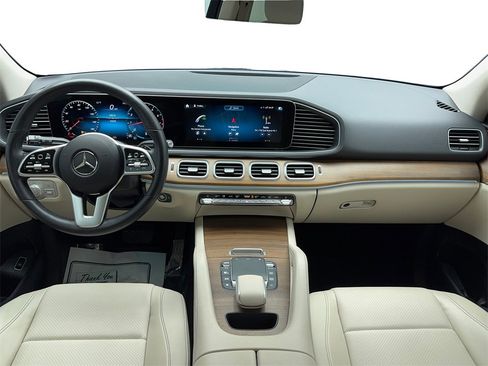 Used 2022 Mercedes-Benz GLE 350 4MATIC w/ AMG Line Exterior image 16