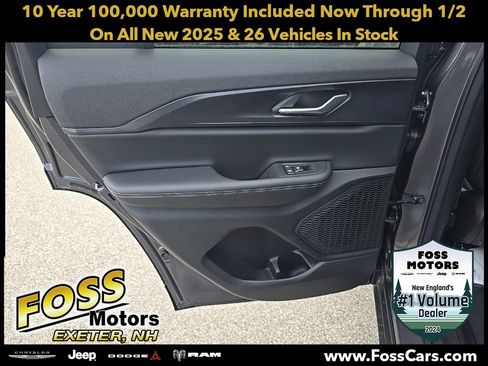 New 2025 Jeep Grand Cherokee Laredo X image 15