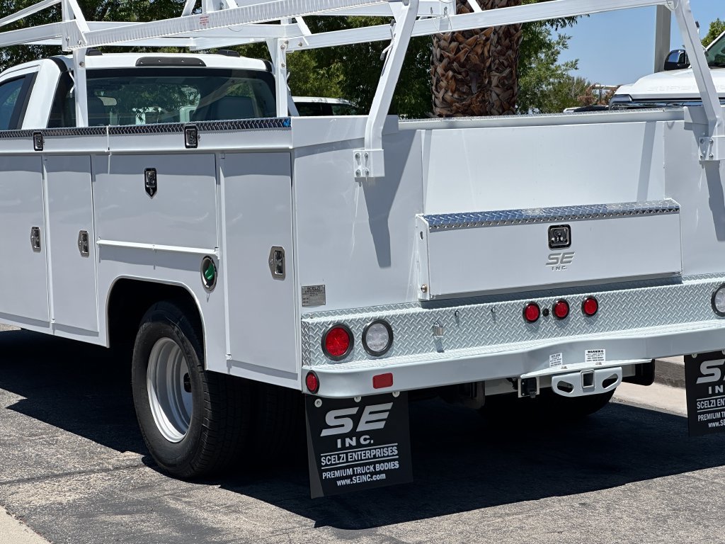 New 2025 Ford F350 XL w/ XL Chrome Package RWD image 5