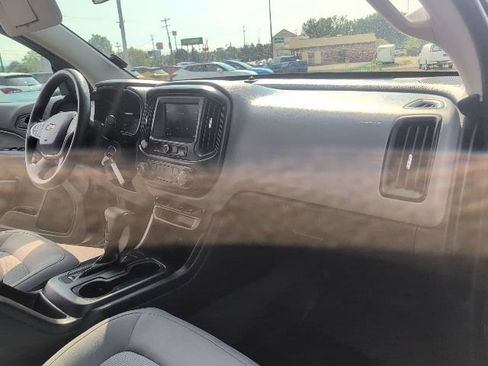 Used 2021 Chevrolet Colorado W/T w/ Custom Special Edition AWD/4WD image 35