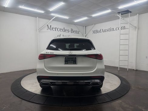 Used 2026 Mercedes-Benz GLC 300 image 6