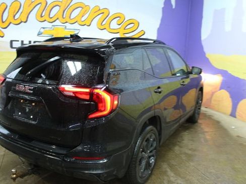 Used 2021 GMC Terrain SLE w/ Driver Convenience Package image 8