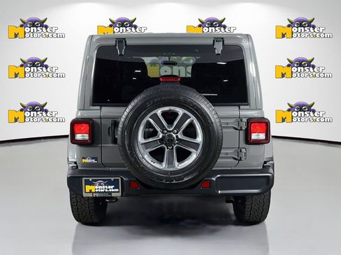 Used 2021 Jeep Wrangler Unlimited Sahara AWD/4WD image 6