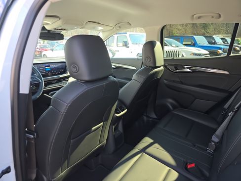 Used 2025 Buick Envision Preferred image 17