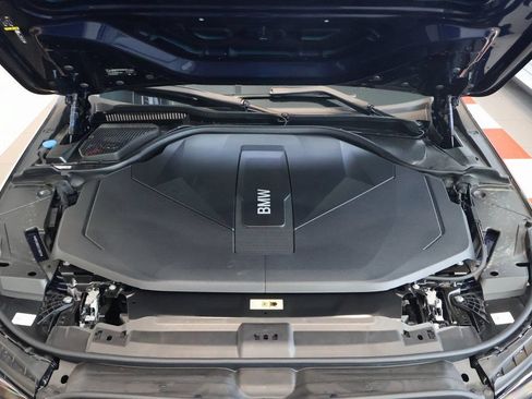 New 2027 BMW i5 eDrive40 RWD image 9