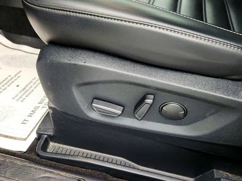 Used 2020 Ford Edge SEL w/ Convenience Package image 11