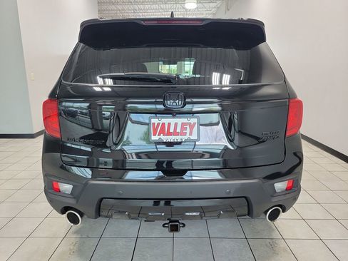 Used 2023 Honda Passport Elite image 10