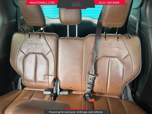 Used 2017 Chrysler Pacifica Limited FWD image 22