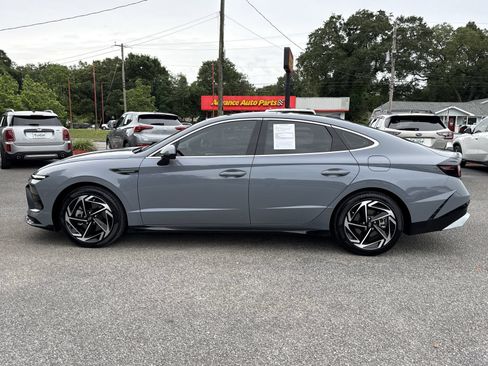 Used 2024 Hyundai Sonata SEL w/ Convenience Package FWD image 2