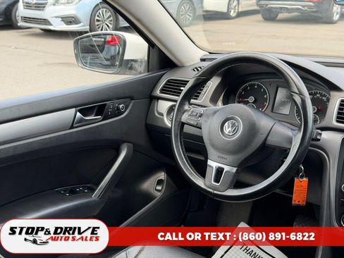 Used 2015 Volkswagen Passat 1.8T Wolfsburg Edition FWD image 12