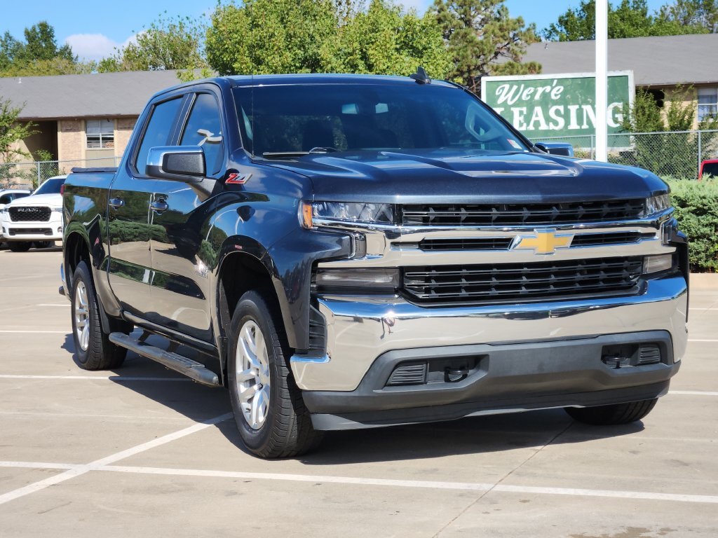 Used 2020 Chevrolet Silverado 1500 LT w/ Texas Edition AWD/4WD image 3